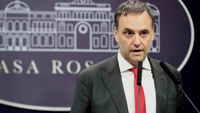 El Gobierno eliminó por decreto el Día del Empleado Público