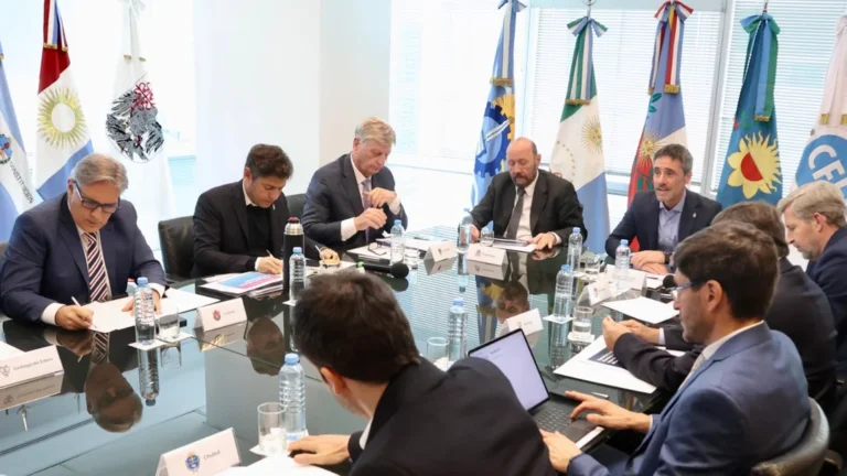 Gobernadores resolvieron convocar al Poder Ejecutivo a una reunión para consensuar una reforma fiscal