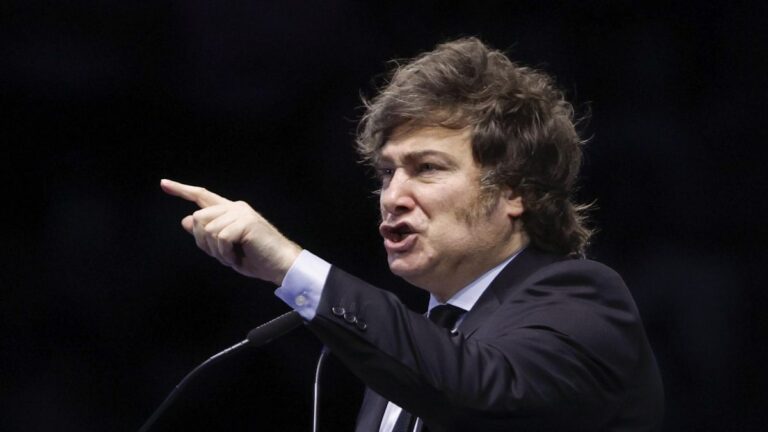 «No hay plata»: el Gobierno justificó el veto contra el aumento jubilatorio y la emergencia en discapacidad