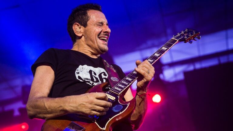 Divididos relanza «Gol de Mujer», en formato vinilo doble