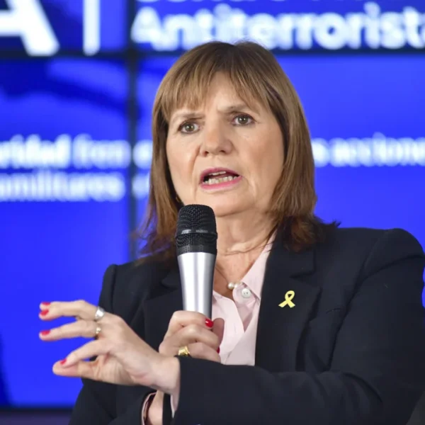 Bullrich pidió a Villarruel que “no boicotee” y aseguró que insistirá con la ley de “Ficha Limpia”