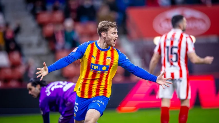 Lucas Beltrán convirtió en el triunfo del Valencia en 16avos de Copa del Rey